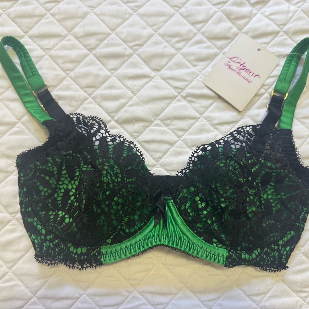 Agent Provocateur Black and Green Lace Bra lightly lined 32DD